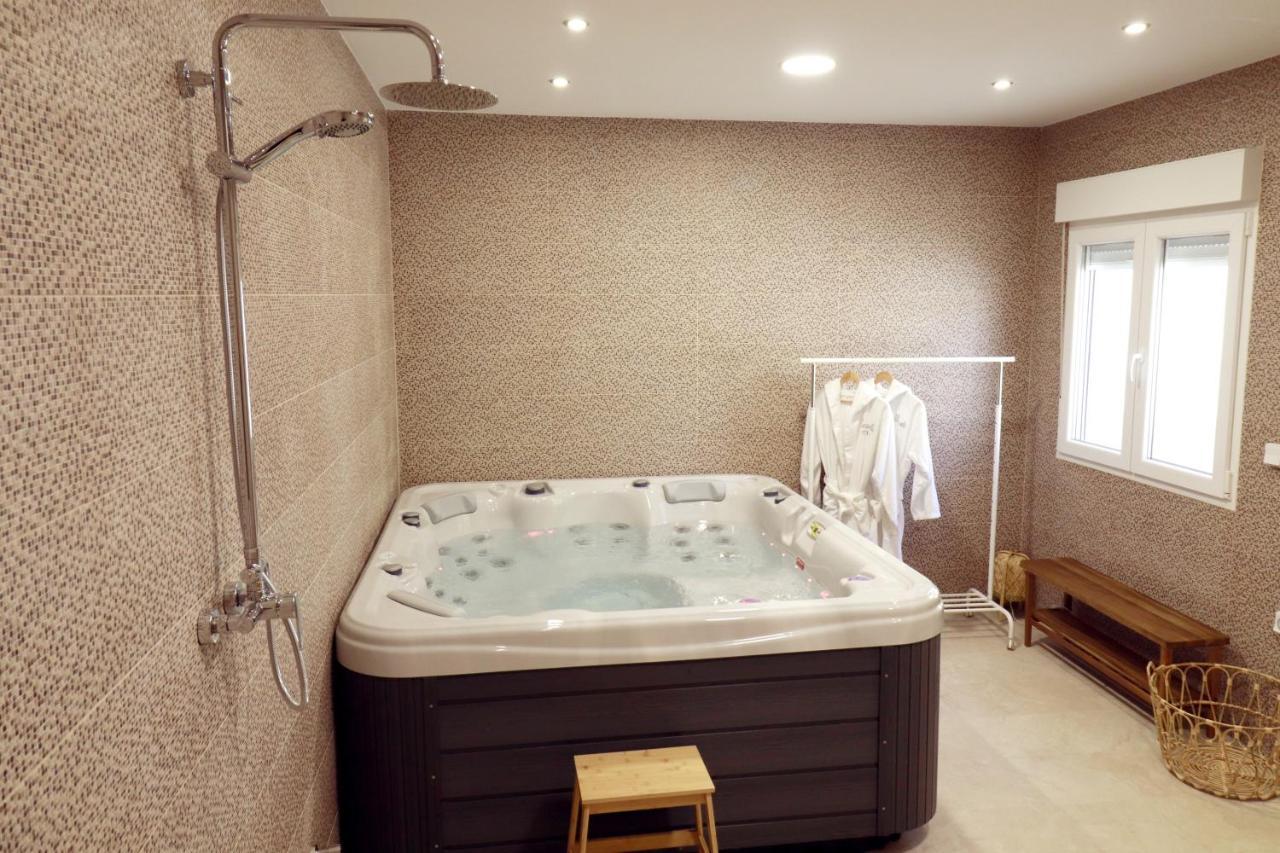 Casa Rural Ideal Para Escapadas Con Barbacoa Y Spa Tinarejos Eksteriør billede