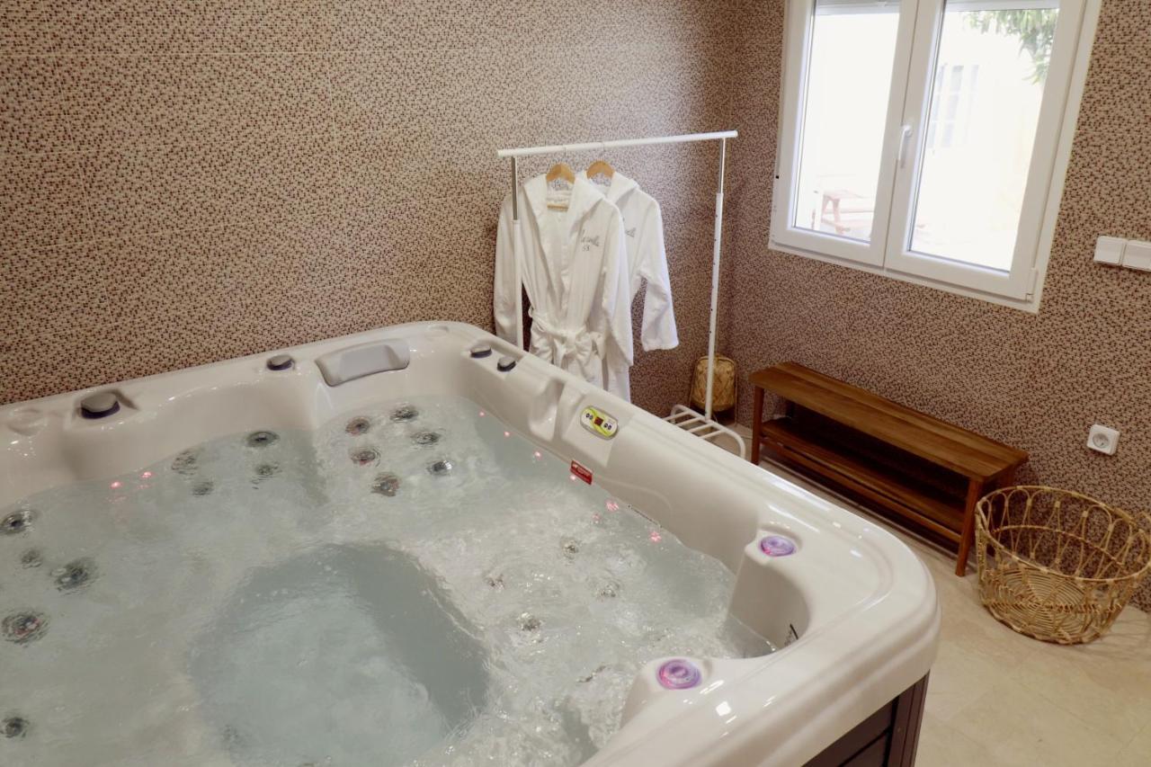 Casa Rural Ideal Para Escapadas Con Barbacoa Y Spa Tinarejos Eksteriør billede
